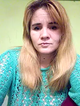 Snapshot of SannyMILF chatting on 6, 12, 2024 SannyMILF online show from 6, 12, 2024