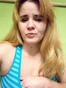 Snapshot of SannyMILF chatting on 8, 12, 2024 SannyMILF online show from 8, 12, 2024