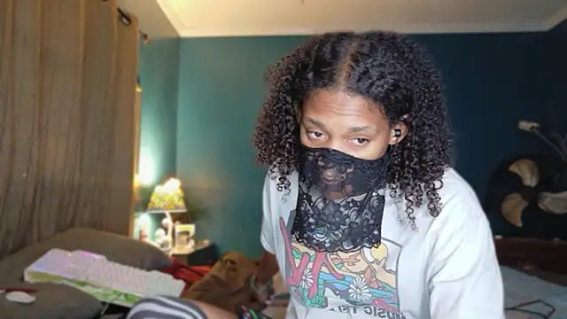 Snapshot of CurlyNony chatting on 25, 9, 2025 CurlyNony online show from 25, 9, 2025