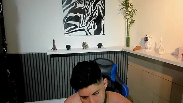 Snapshot of Daemon21 chatting on 13, 10, 2025 Daemon21 online show from 13, 10, 2025