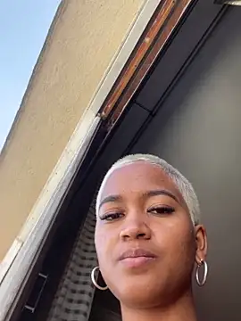 Snapshot of Julieta_cooper1 chatting on 2, 3, 2025 Julieta cooper1 online show from 2, 3, 2025