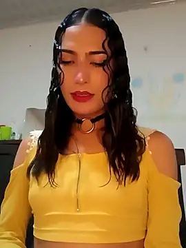 Lanna hott  online show from 1, 2, 2025