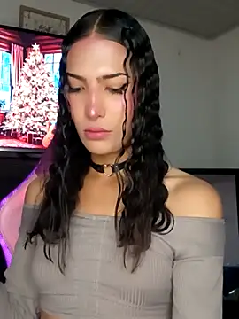 Lanna hott  online show from 9, 11, 2025