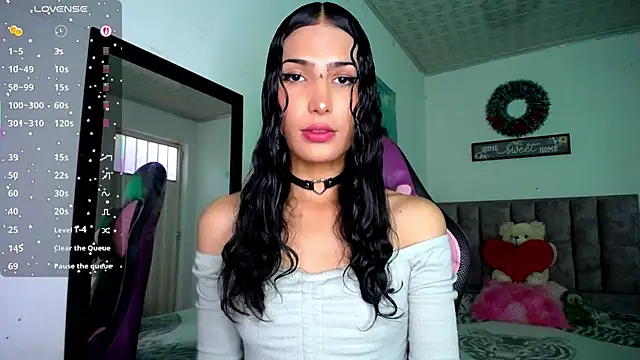 Lanna hott  online show from 8, 7, 2026