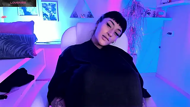 Valkiria ponce online show from 11, 10, 2025