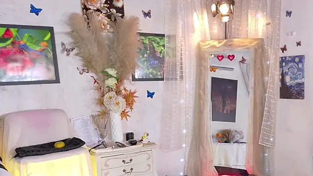 Kyara Queen online show from 17, 11, 2025