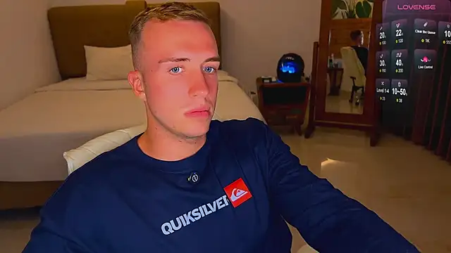 tommy cumfinger online show from 21, 10, 2025