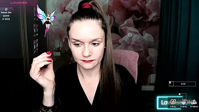 Snapshot of AriaGray chatting on 1, 11, 2025 AriaGray online show from 1, 11, 2025