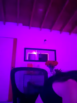 Snapshot of AbbyBaker222 chatting on 25, 11, 2025 AbbyBaker222 online show from 25, 11, 2025