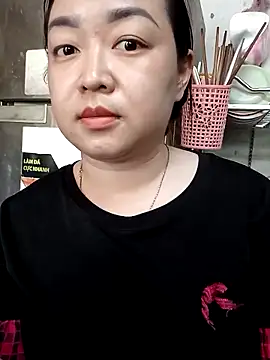 VyOanh2K online show from 21, 2, 2025