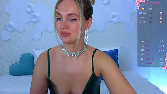 Snapshot of Lynna_Sparks chatting on 6, 10, 2025 Lynna Sparks online show from 6, 10, 2025