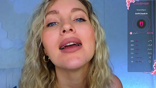 Snapshot of Lynna_Sparks chatting on 5, 11, 2025 Lynna Sparks online show from 5, 11, 2025