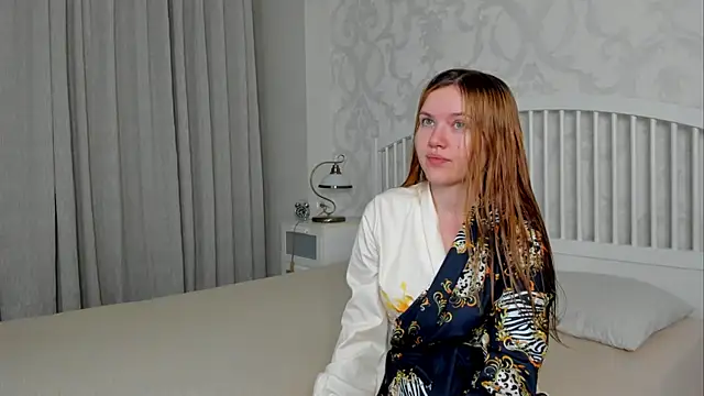 Eva  Lewis online show from 2, 6, 2026