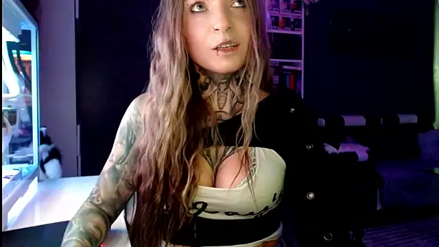 Snapshot of InesGold chatting on 24, 2, 2025 InesGold online show from 24, 2, 2025