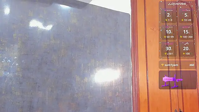 zyle boobs online show from 17, 1, 2025