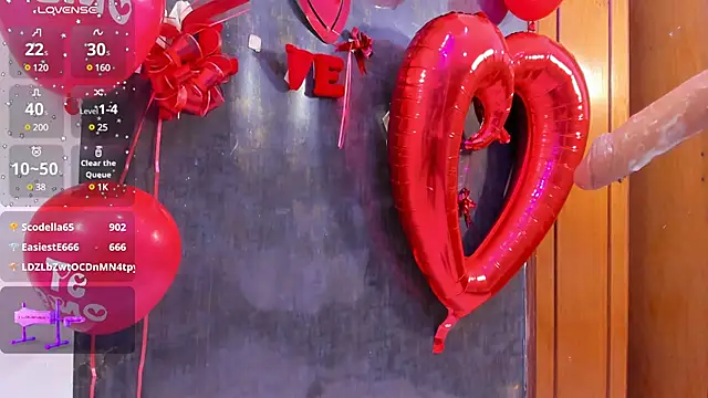 zyle boobs online show from 15, 2, 2025