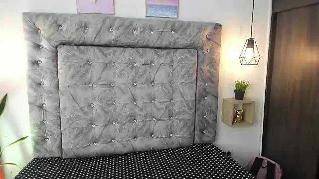 Snapshot of sweet_abby1 chatting on 14, 3, 2025 sweet abby1 online show from 14, 3, 2025