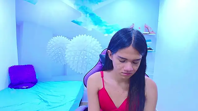 Snapshot of DEMI_LEED chatting on 17, 12, 2025 DEMI LEED online show from 17, 12, 2025