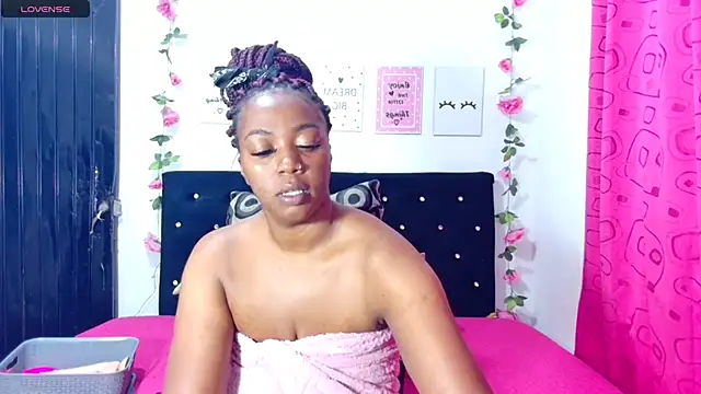 CiaraEbony online show from 22, 10, 2025