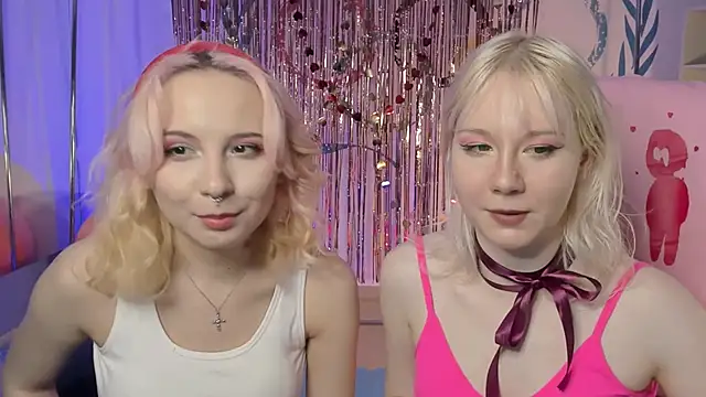 Snapshot of JasmineMilko chatting on 14, 2, 2025 JasmineMilko online show from 14, 2, 2025