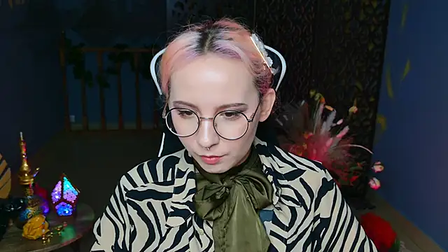 Snapshot of JasmineMilko chatting on 21, 2, 2025 JasmineMilko online show from 21, 2, 2025