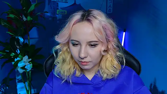 Snapshot of JasmineMilko chatting on 25, 2, 2025 JasmineMilko online show from 25, 2, 2025