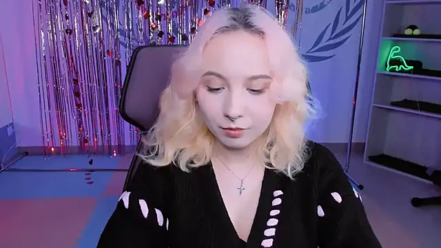 Snapshot of JasmineMilko chatting on 28, 2, 2025 JasmineMilko online show from 28, 2, 2025