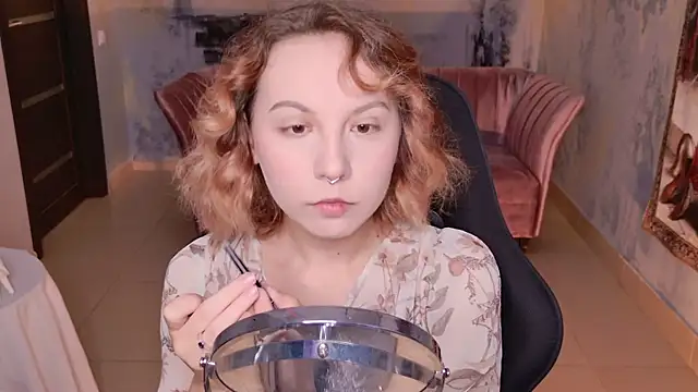 Snapshot of JasmineMilko chatting on 7, 10, 2025 JasmineMilko online show from 7, 10, 2025