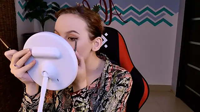 Snapshot of JasmineMilko chatting on 21, 10, 2025 JasmineMilko online show from 21, 10, 2025