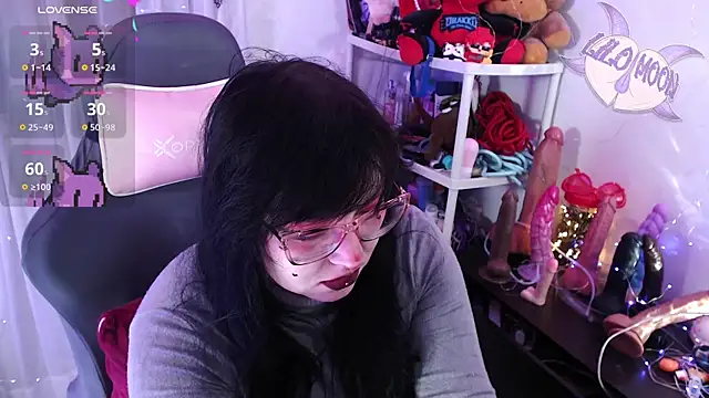 LiloMoon69 online show from 4, 3, 2026