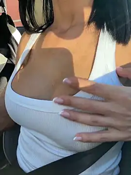 Snapshot of Penelopehot_83 chatting on 3, 11, 2025 Penelopehot 83 online show from 3, 11, 2025