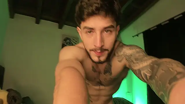 Valentino Xander online show from 20, 3, 2025