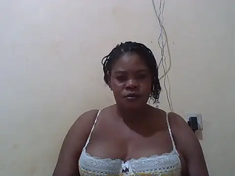 Snapshot of ANALQUEEN4 chatting on 8, 10, 2025 ANALQUEEN4 online show from 8, 10, 2025