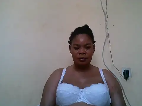 Snapshot of ANALQUEEN4 chatting on 17, 12, 2025 ANALQUEEN4 online show from 17, 12, 2025