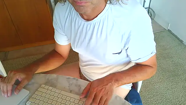 Snapshot of costanza7070 chatting on 29, 6, 2026 costanza7070 online show from 29, 6, 2026