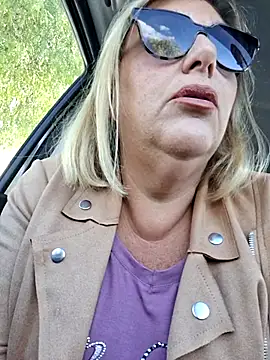 Snapshot of Mara-24 chatting on 6, 10, 2025 Mara-24 online show from 6, 10, 2025