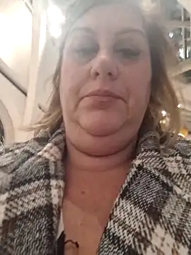 Snapshot of Mara-24 chatting on 5, 12, 2025 Mara-24 online show from 5, 12, 2025