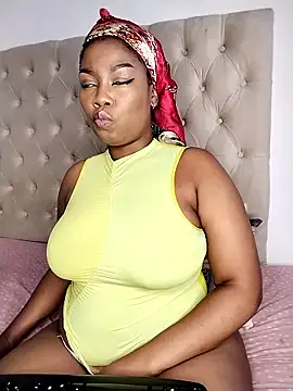 Snapshot of bigbootyboohle chatting on 28, 6, 2026 bigbootyboohle online show from 28, 6, 2026