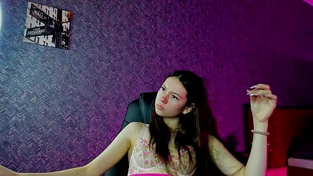 Snapshot of Nicole_Charm chatting on 7, 12, 2024 Nicole Charm online show from 7, 12, 2024