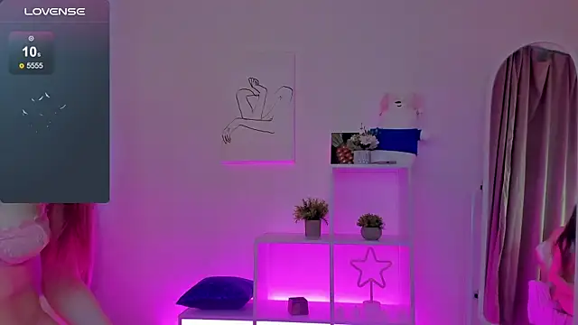 Snapshot of Nicole_Charm chatting on 28, 12, 2024 Nicole Charm online show from 28, 12, 2024