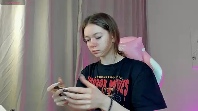 Snapshot of Nicole_Charm chatting on 17, 2, 2025 Nicole Charm online show from 17, 2, 2025