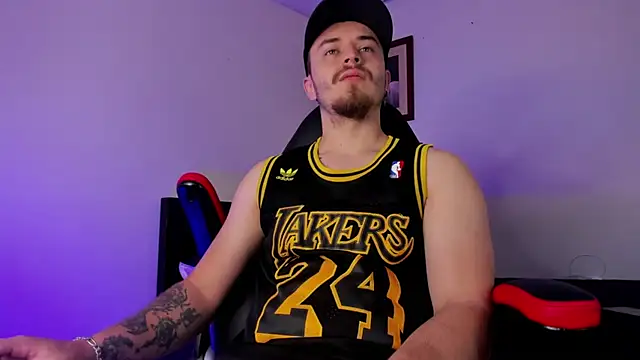 Snapshot of james_connor2 chatting on 12, 1, 2025 james connor2 online show from 12, 1, 2025