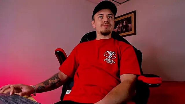 Snapshot of james_connor2 chatting on 14, 2, 2025 james connor2 online show from 14, 2, 2025