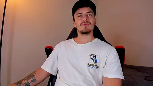 Snapshot of james_connor2 chatting on 7, 3, 2025 james connor2 online show from 7, 3, 2025