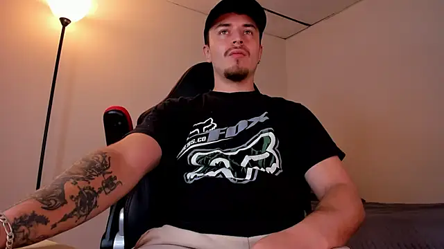 Snapshot of james_connor2 chatting on 9, 3, 2025 james connor2 online show from 9, 3, 2025