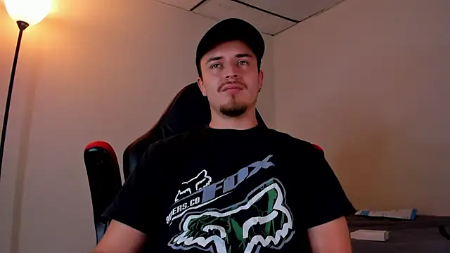 Snapshot of james_connor2 chatting on 9, 3, 2025 james connor2 online show from 9, 3, 2025