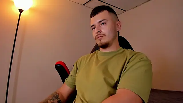 Snapshot of james_connor2 chatting on 12, 3, 2025 james connor2 online show from 12, 3, 2025