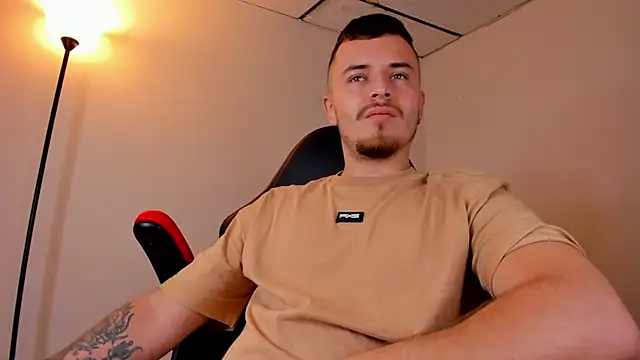 Snapshot of james_connor2 chatting on 14, 3, 2025 james connor2 online show from 14, 3, 2025