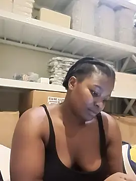 Snapshot of Yours_faithfully1 chatting on 19, 11, 2025 Yours faithfully1 online show from 19, 11, 2025