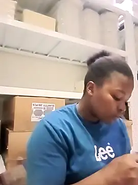 Snapshot of Yours_faithfully1 chatting on 29, 11, 2025 Yours faithfully1 online show from 29, 11, 2025